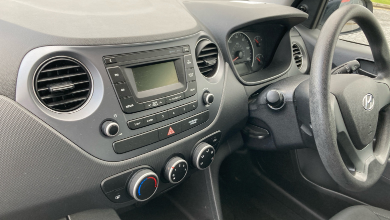 Hyundai i10 1.0 S 5dr Petrol Hatchback